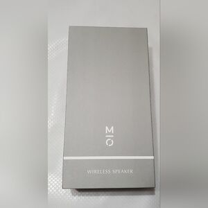 Motile low profile minimalist Bluetooth waterproof‎ wireless speaker brand new
